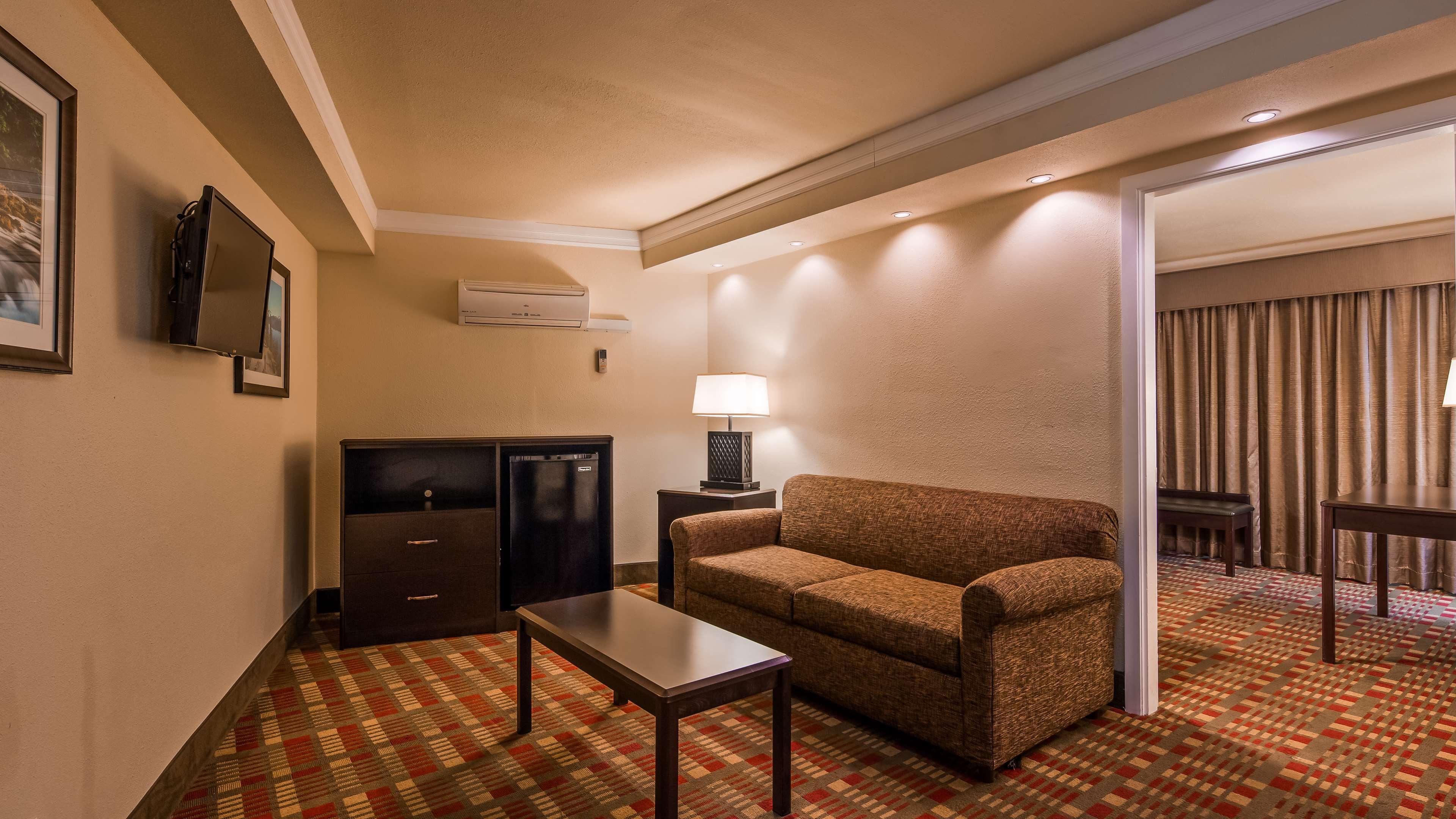 Best Western Garden Villa Inn Roseburg Exterior photo