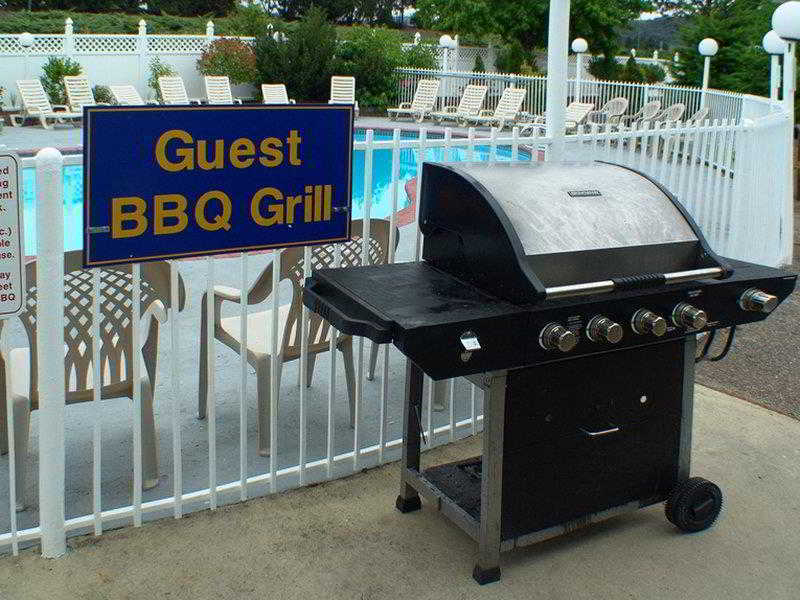 Best Western Garden Villa Inn Roseburg Exterior photo