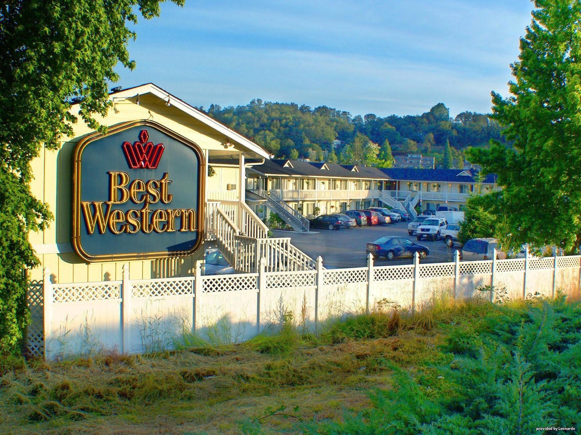 Best Western Garden Villa Inn Roseburg Exterior photo