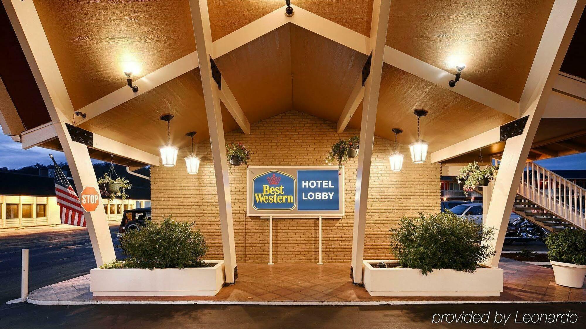 Best Western Garden Villa Inn Roseburg Exterior photo